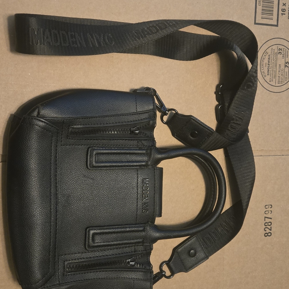 Madden NYC Black Womens Messenger Crossbody